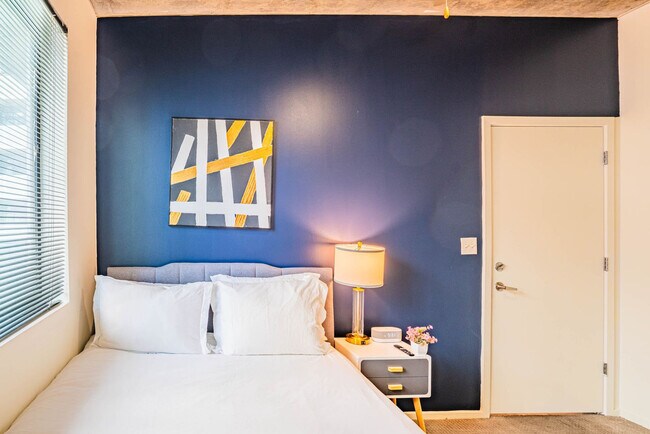 Building Photo - 888 N 4th St