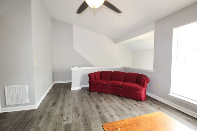 Building Photo - 1462 Devon Ln