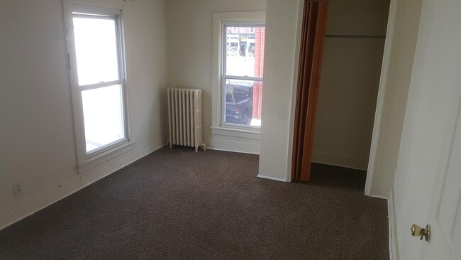 Building Photo - 108 Fayette St