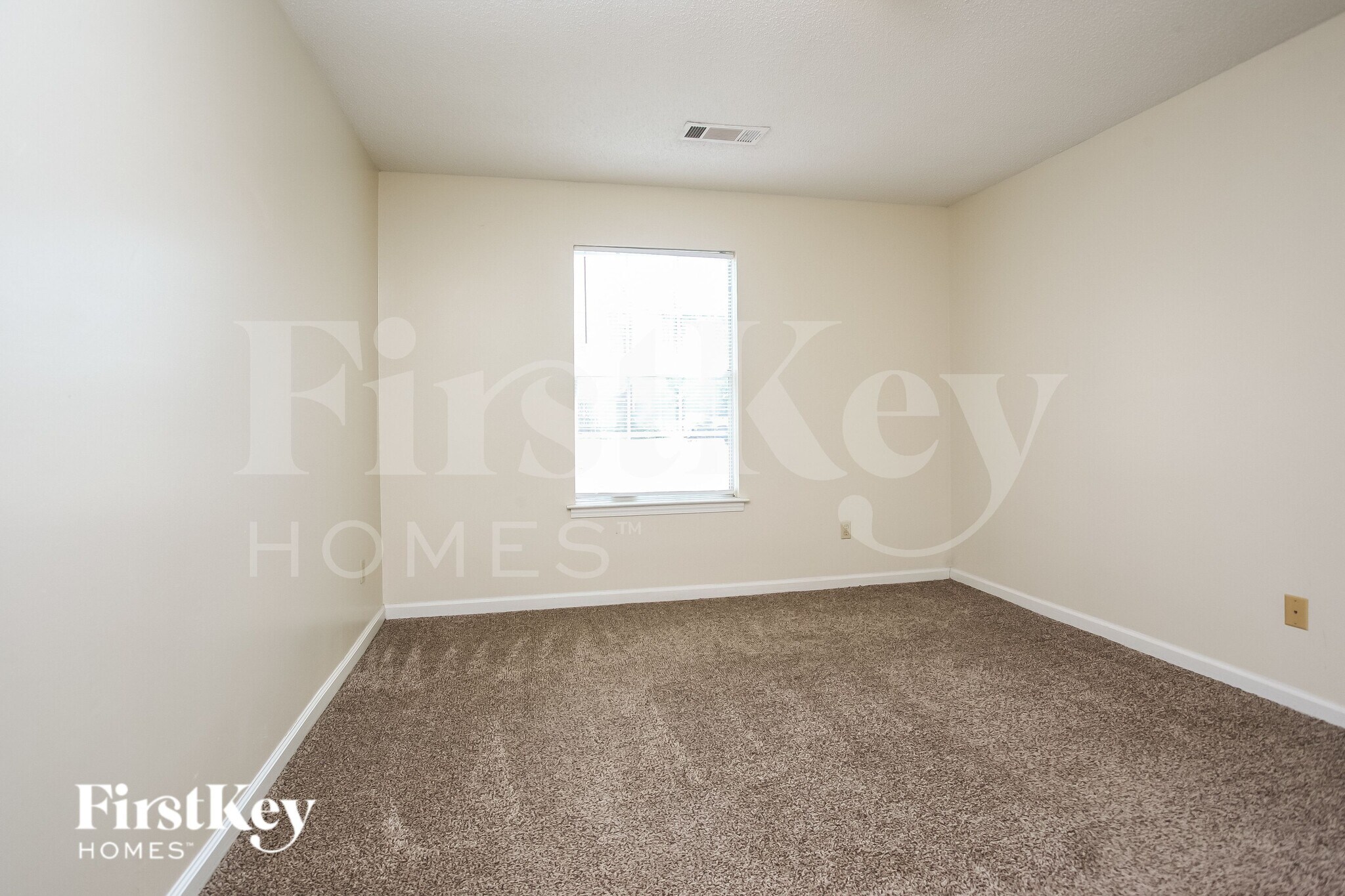 Building Photo - 1579 Belle Trees Dr