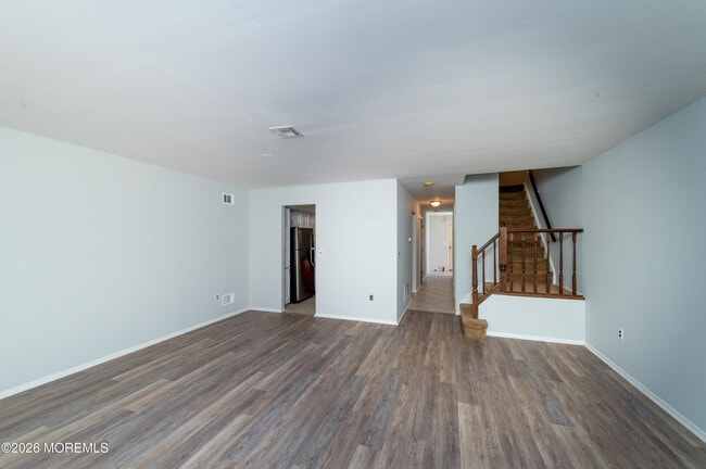 Building Photo - 30 Knoll Ct