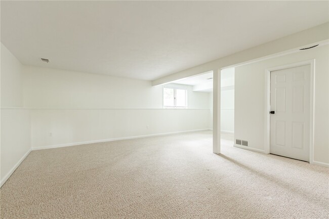 Building Photo - 1 Brandywine Ln
