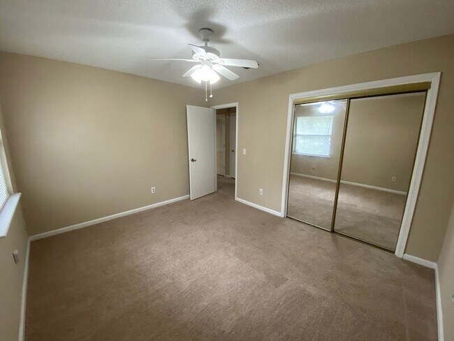 Building Photo - 7646 Hilsdale Harbor Ct