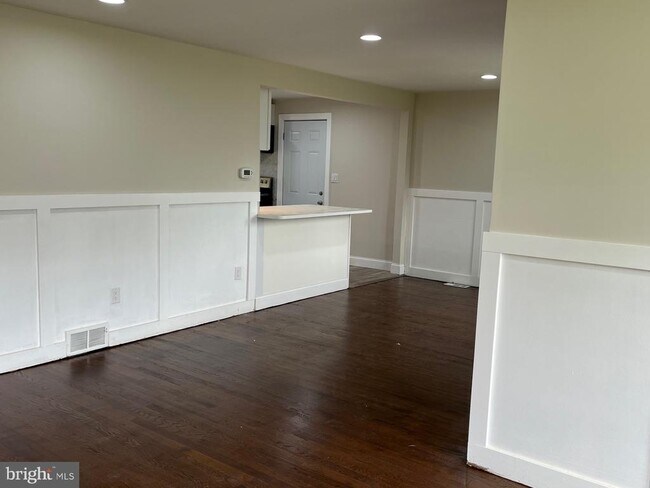 Building Photo - 2650 Morris Rd