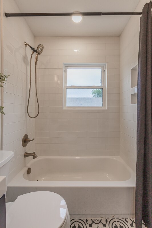 Building Photo - 3311 Tarlton Ave