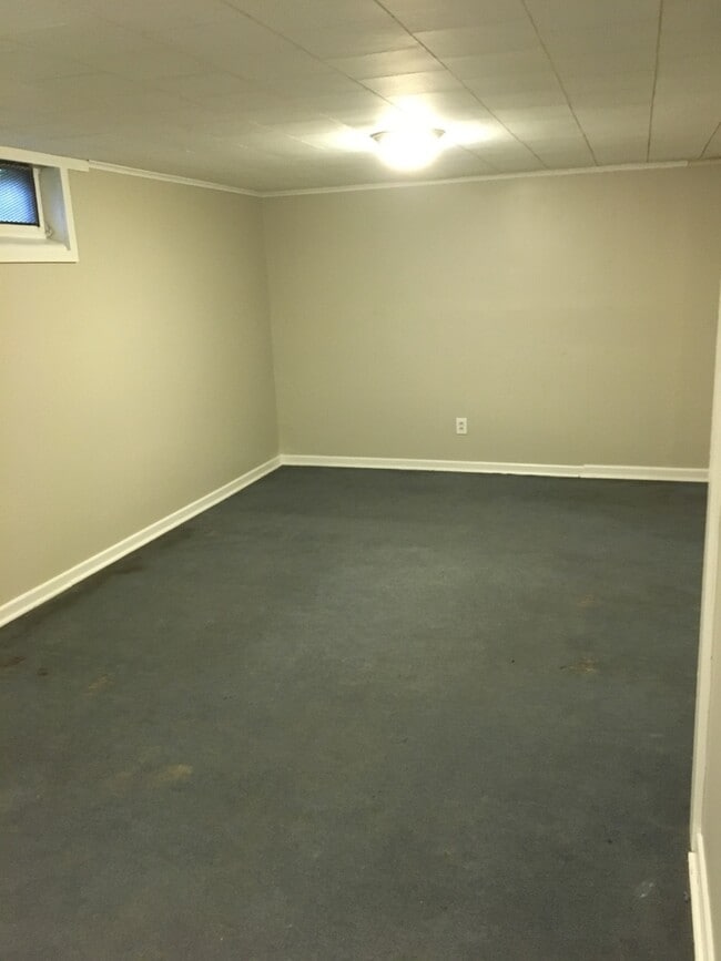 Building Photo - Fully remodeled  3 bed, 1 .5 bath ranch with bonus room and garage near Lemoyne College