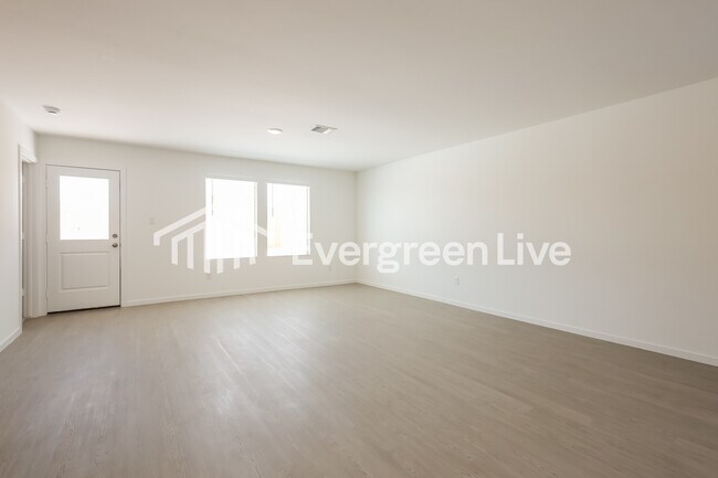 Building Photo - 3705 Los Cabos Dr