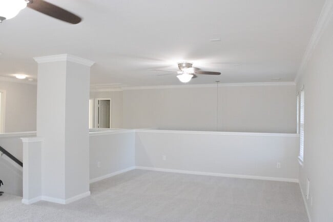 Building Photo - 29607 Legends Green Dr