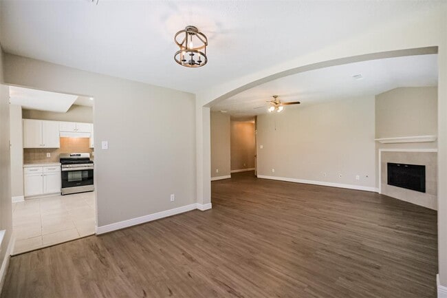 Building Photo - 14527 Golden Cypress Ln