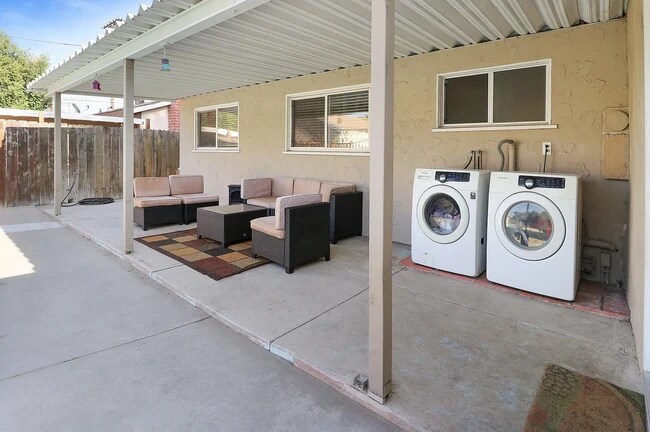 Covered Patio - 23009 Vanowen St