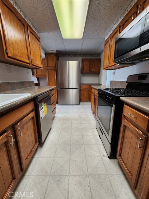 Building Photo - 2838 May Ave