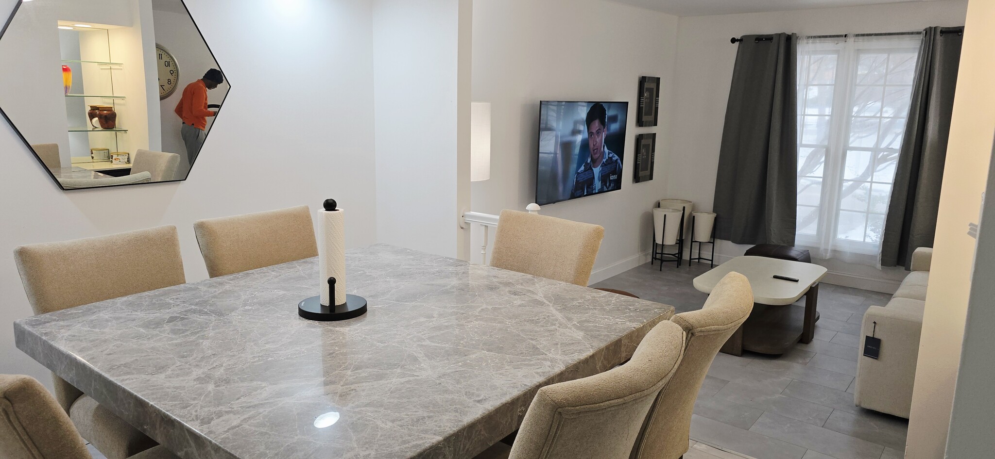 Building Photo - 8 Highlands Ct