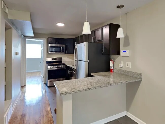Building Photo - Lantern Square Apartments-B5