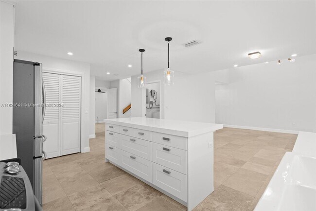 Building Photo - 9148 SW 129th Ln