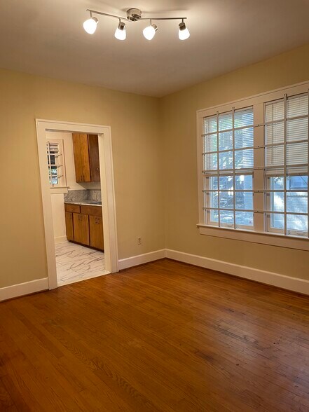 Dining Room - 5946 Oram St