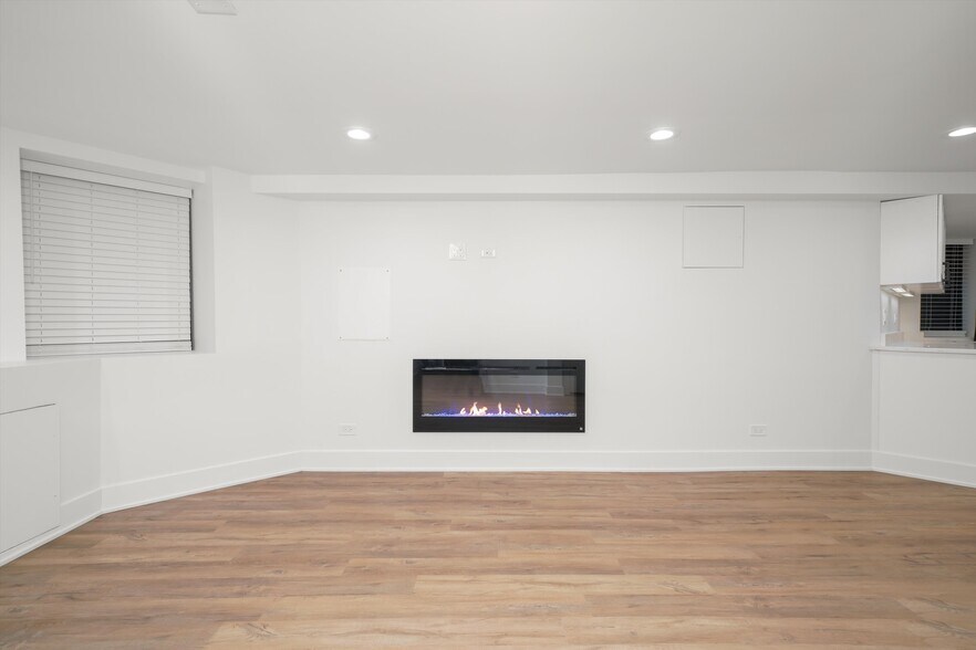 Building Photo - 2613 N Fairfield Ave