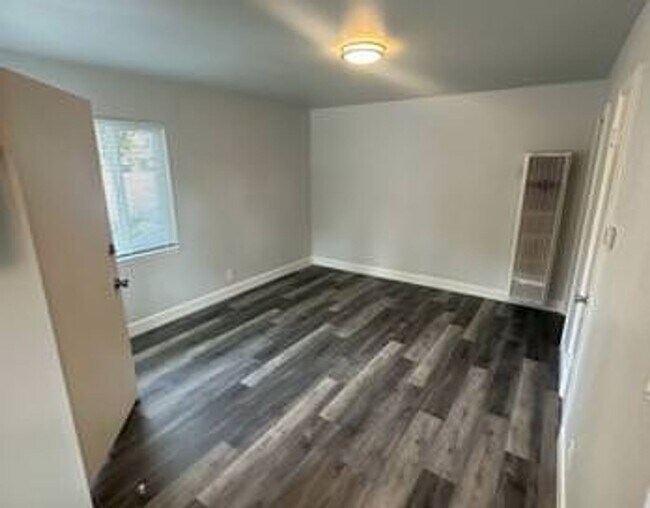 Building Photo - 2BR/1BA Duplex Near Japantown & Downtown S...
