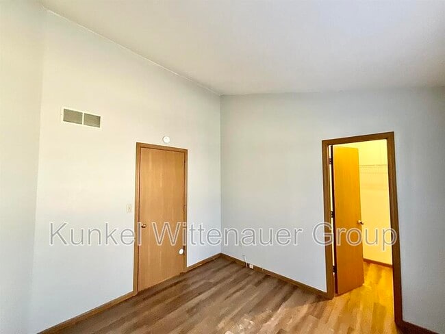 Building Photo - 64 S Cherry Hills