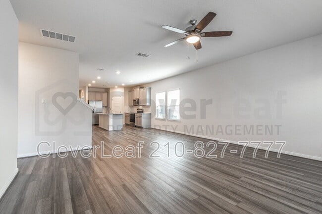 Building Photo - 9510 Fls Cyn Blvd