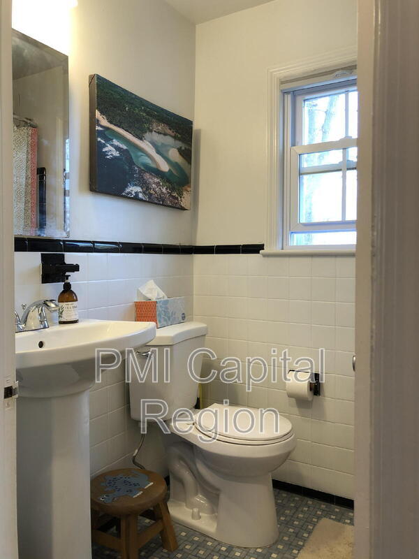 Building Photo - 10305 Ridgemoor Dr