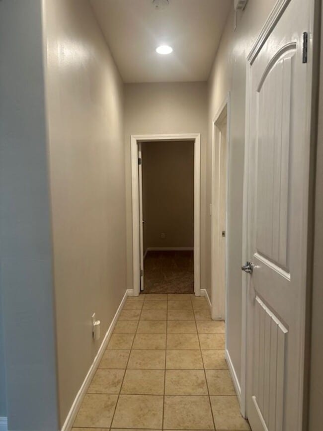 Building Photo - 10004 Jersey Shore Dr