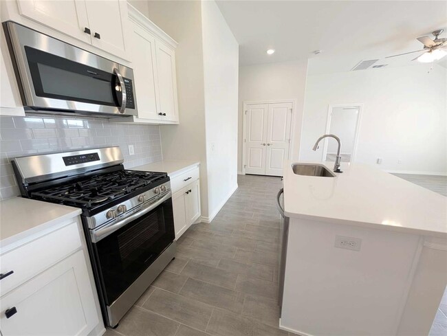 Building Photo - 2224 NW 170th St