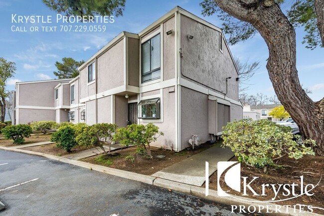 Building Photo - 900 Southampton Rd