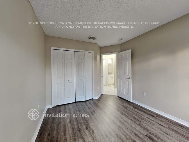 Building Photo - 15745 SW 82nd St