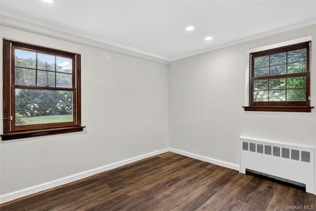 Building Photo - 20 Earle Pl