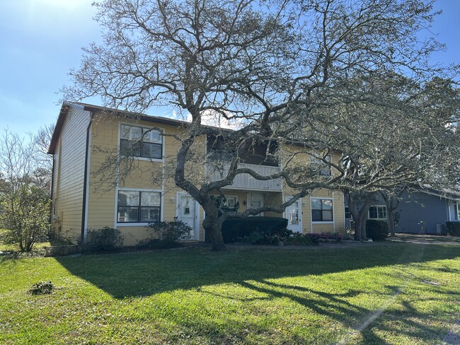 Primary Photo - 105 Rio Del Mar St