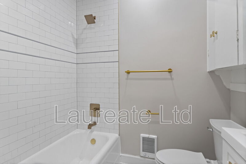 Building Photo - 1058 N Pearl St