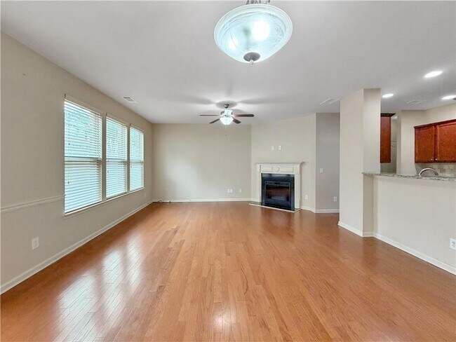 Building Photo - 2401 Attewood Dr