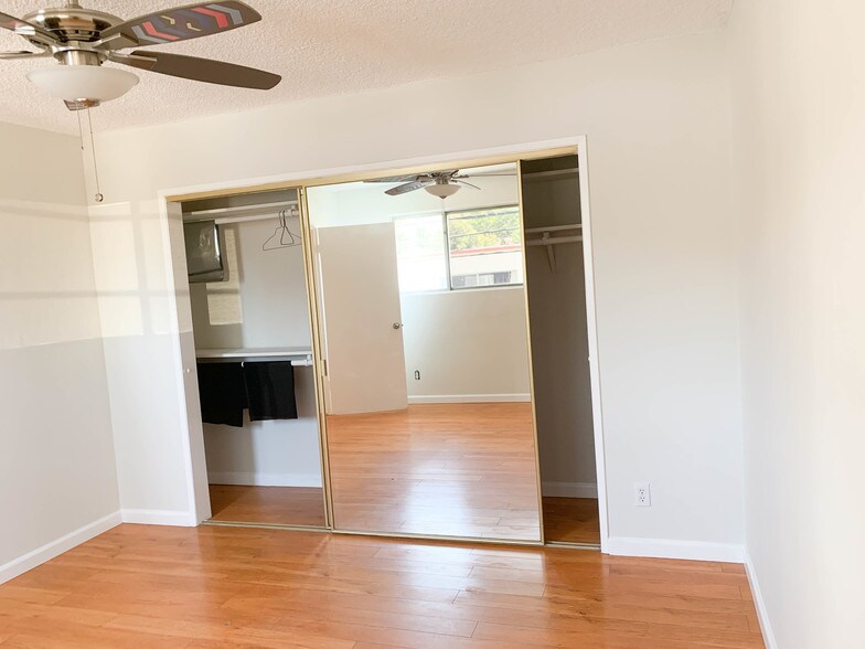 Spacious closet with built ins - 1145 N Ogden Dr