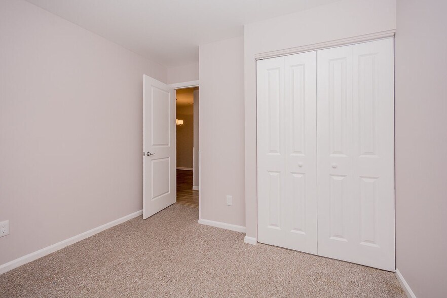 Building Photo - 413 Atlanta Court