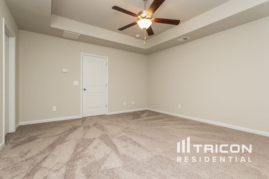 Building Photo - 47 Thorndale Ct