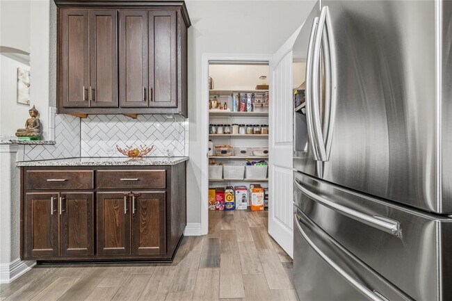 Building Photo - 3013 Chalice Well Dr