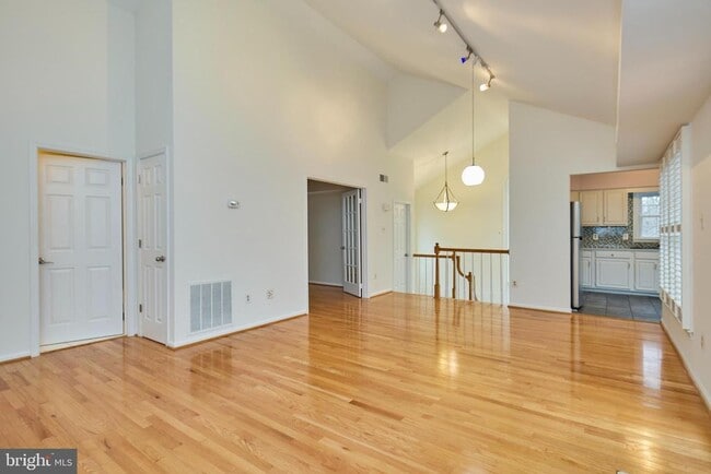 Building Photo - 1565 Church Hill Pl