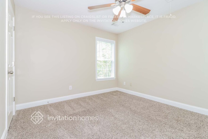 Building Photo - 808 Scenic Park Ct