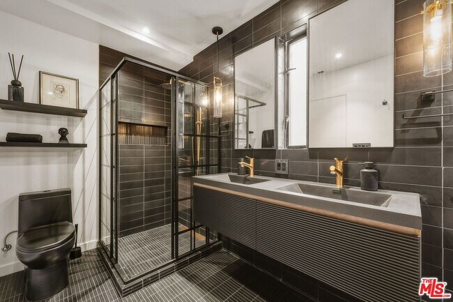 Building Photo - 3601 Dixie Canyon Ave