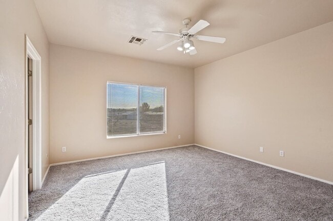 Building Photo - 6657 S Venetian Dr