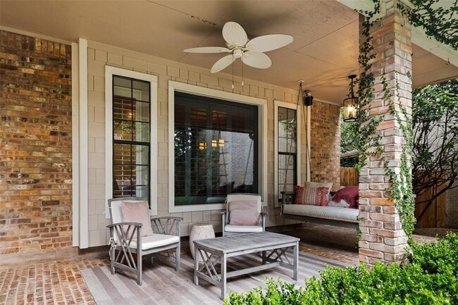 Building Photo - 5805 Harrington Cove