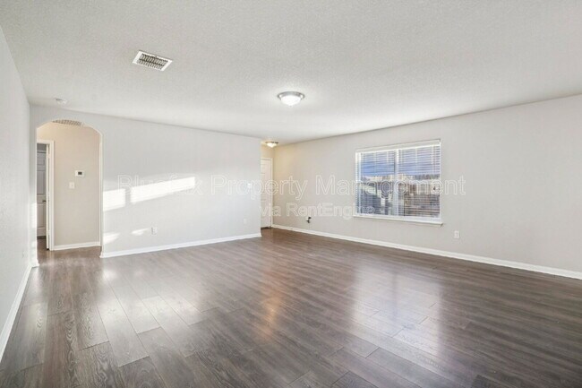 Building Photo - 11454 Country Canyon