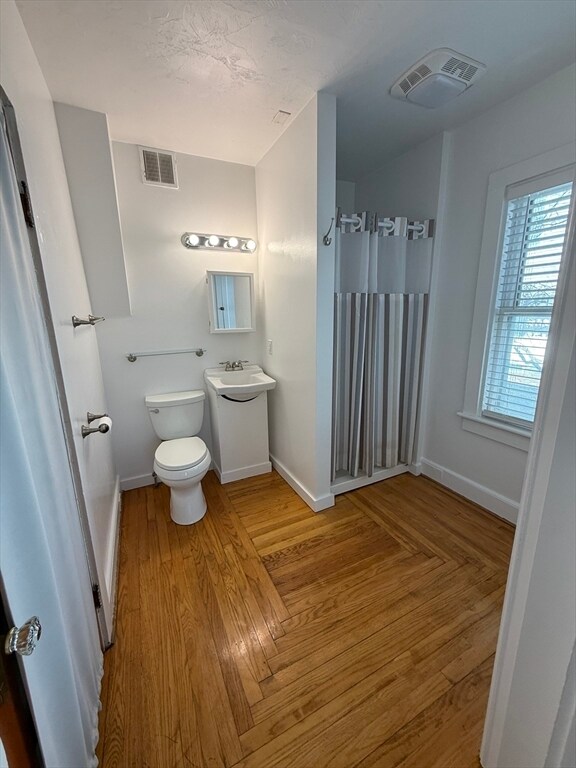 Building Photo - 9 Chilton St