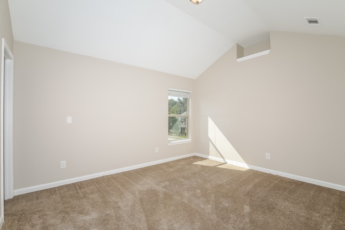 Building Photo - 110 Trevers Lake Dr