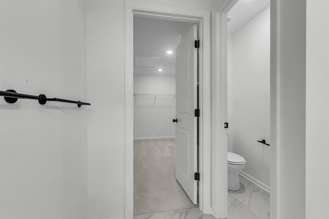 Building Photo - 443 Duskywing Dr