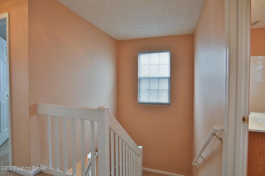 Foyer - 6736 Arbor Creek Dr