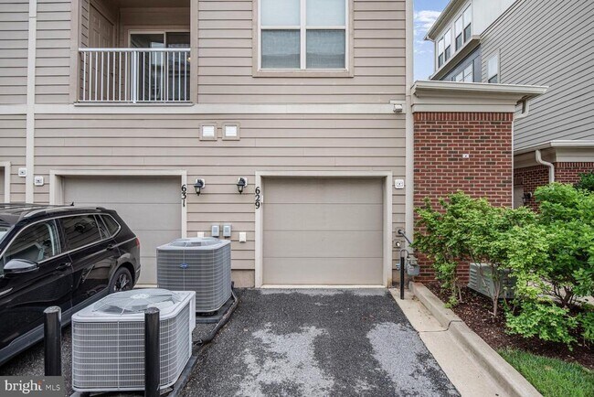 Building Photo - 629 Diamondback Dr