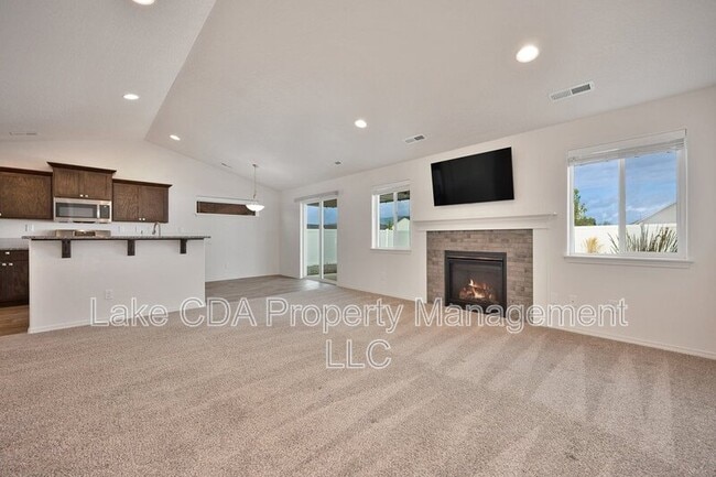 Building Photo - 12335 Gipper Loop