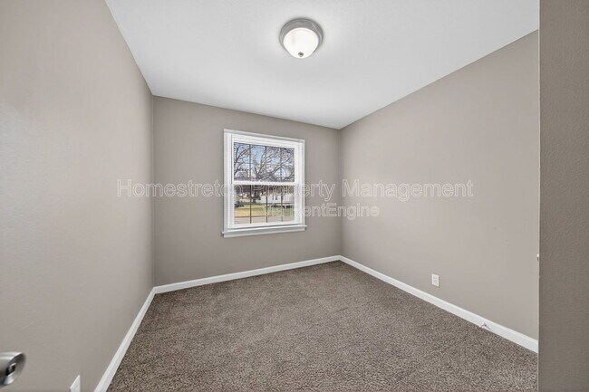 Building Photo - 10201 Surf Dr