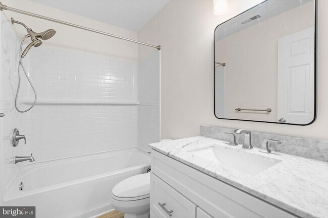 Building Photo - 408 Stockton Ct